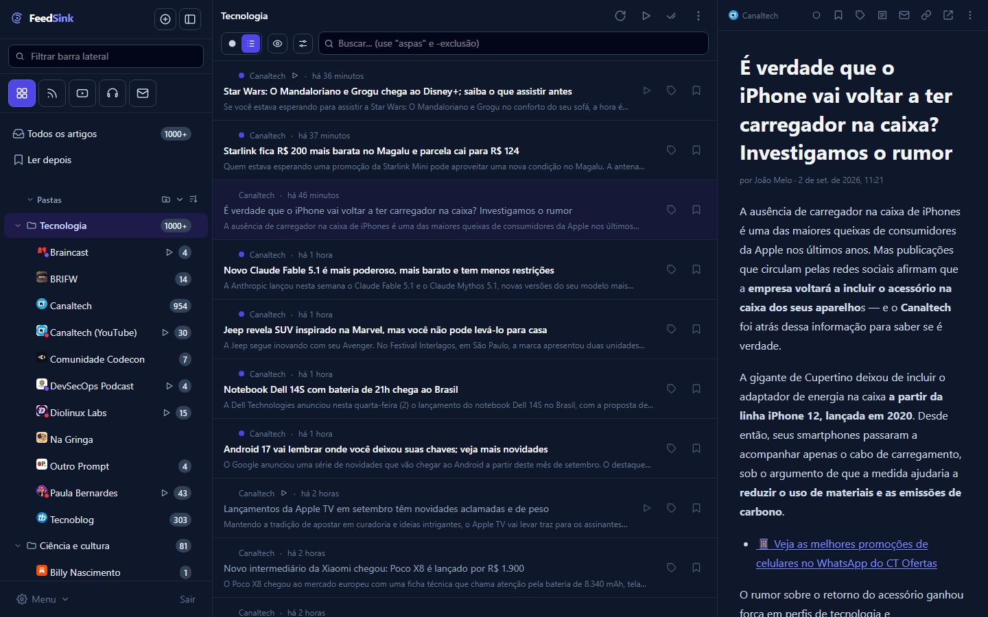 O leitor do FeedSink no tema escuro: à esquerda, a barra com as coleções “Tecnologia” e “Ciência e cultura”; no centro, a lista de artigos de várias fontes com título, fonte e horário; à direita, um artigo aberto com o texto completo.
